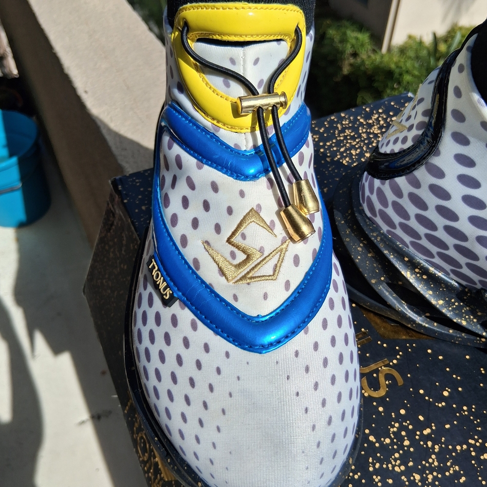 Stylish Multicolor Athletic Shoes - Picture 5 of 15